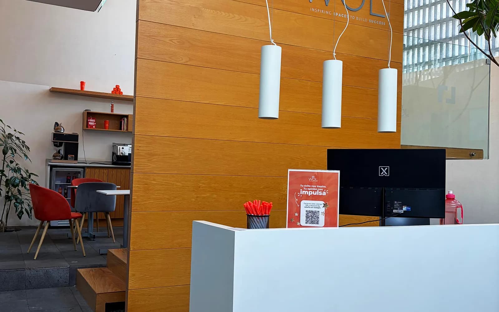 Interior de WOL Center Morelia